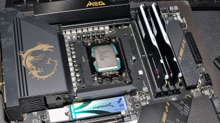 AMD Radeon RX 7900 XTX and XT