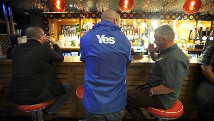 Scottish voters in a pub