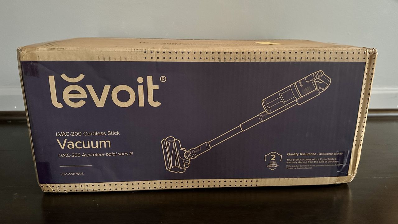 Compact box for the Levoit LVAC-200