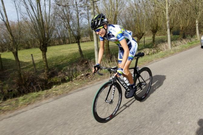 Shara Gillow's (Orica - AIS) advantage hovered around 30 seconds with about 20 km to go