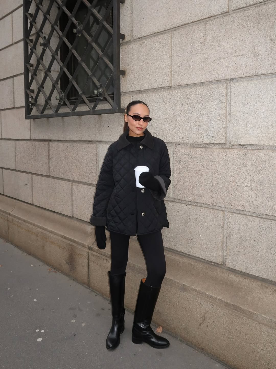 woman wearing wearing puffer coat outfit 2025