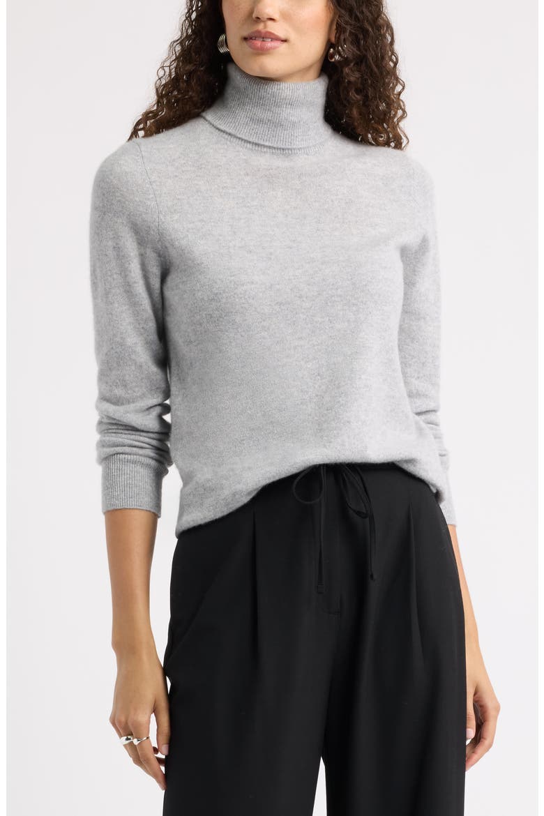 Classic Cashmere Turtleneck Sweater
