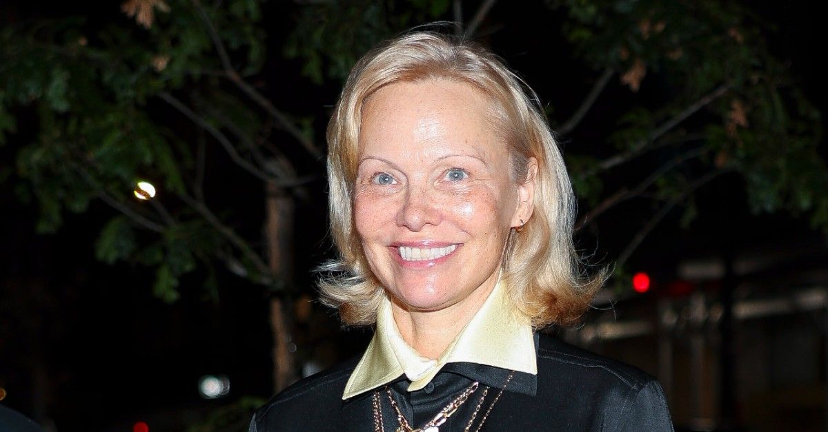 Pamela Anderson Went Red! See Photos of Her New Copper Shag