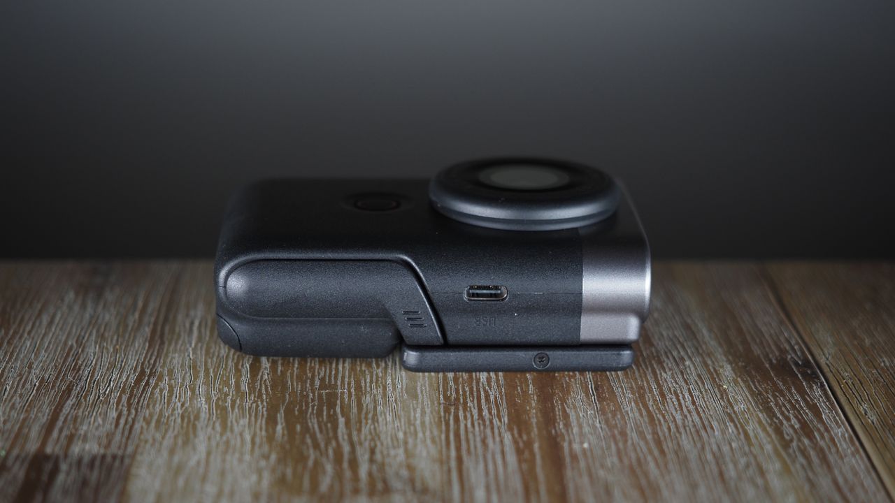 Canon PowerShot V10