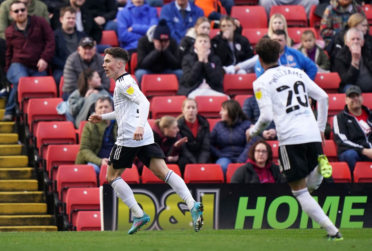 Barnsley v Fulham – Sky Bet Championship – Oakwell Stadium