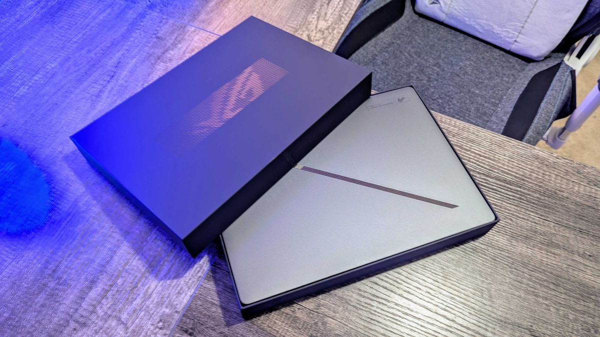 Image of the ASUS ROG Zephyrus G14 (2025) gaming laptop.