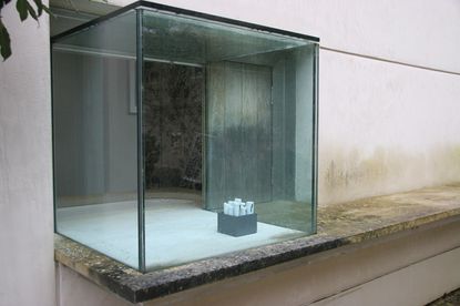 埃德蒙·德瓦尔(Edmund de Waal) 2010年的《卡德默斯》(Cadmus)和Marthe Armitage 1994年的《天竺葵》(Geranium)壁纸