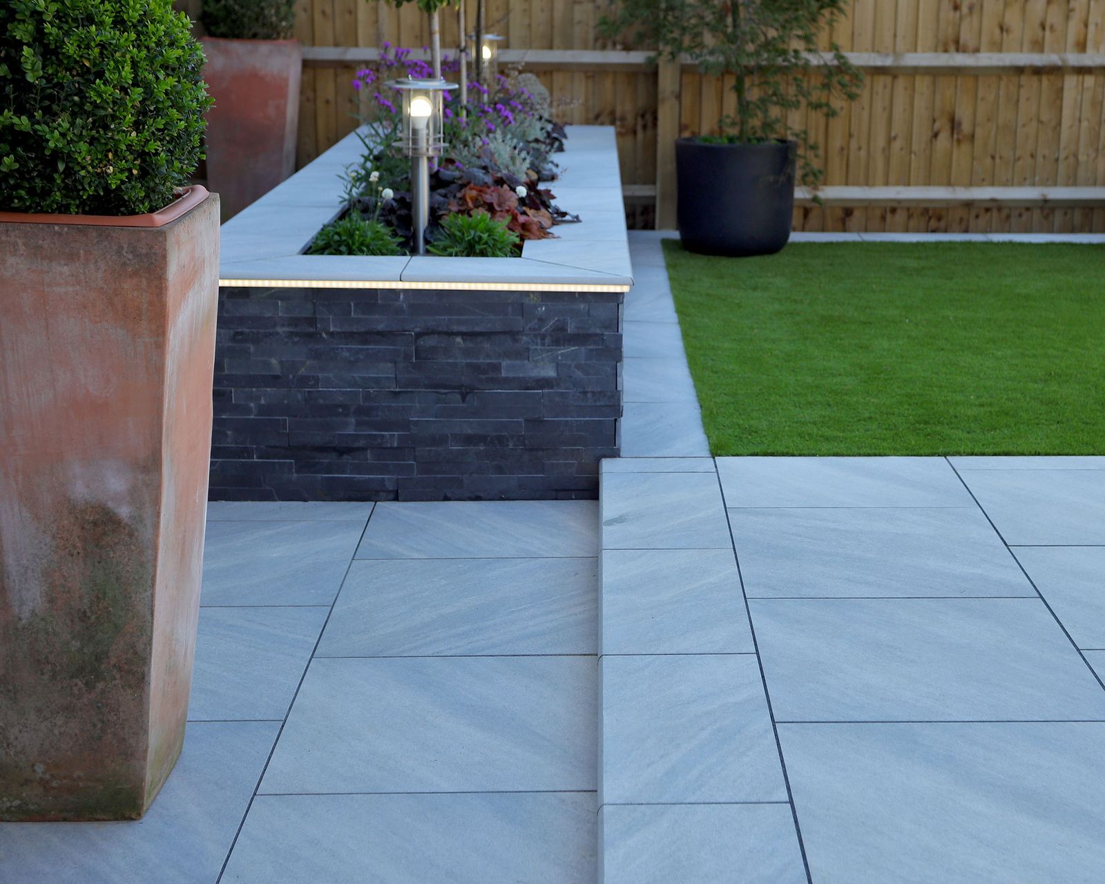 Lshaped patio ideas 10 ways to transform your paved space Gardeningetc