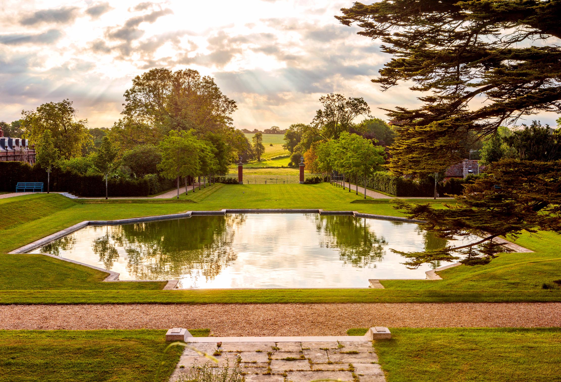 Chettle House Gardens. ©Clive Nichols