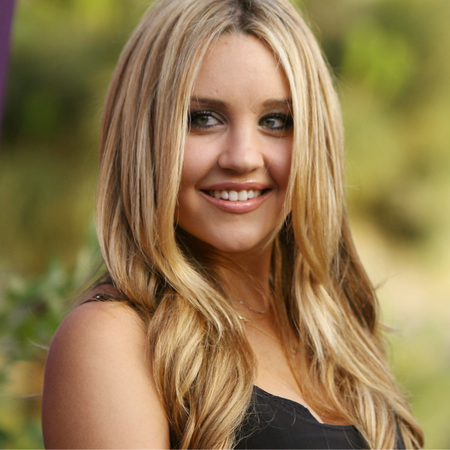 Actress Amanda Bynes arrives to the 8th Annual Chrysalis Butterfly Ball held at a private residence on June 6, 2009 in Brentwood, California.