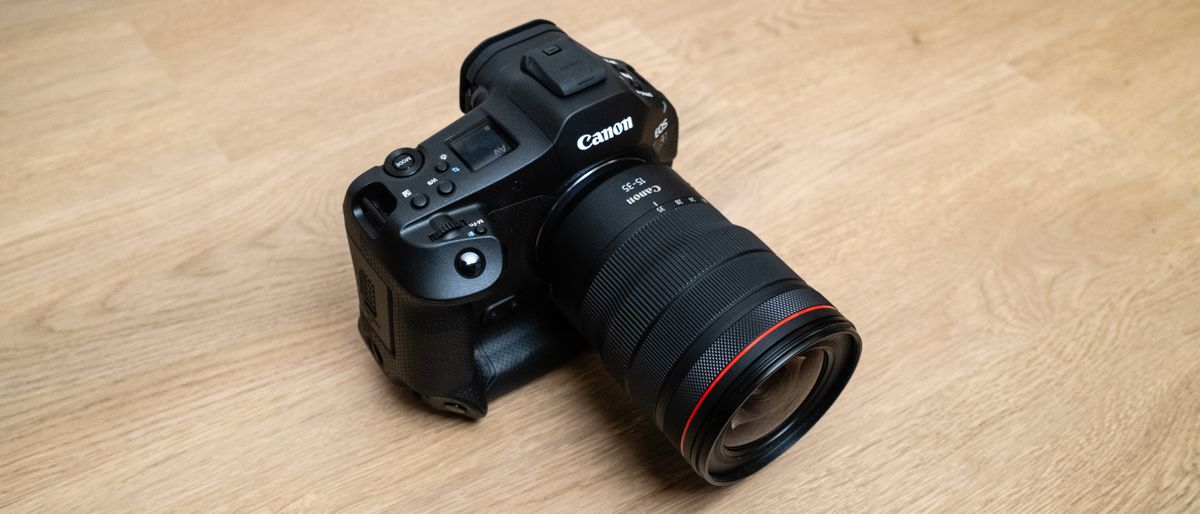 Canon RF 15-35mm f/2.8L IS USM attached to a Canon EOS R1