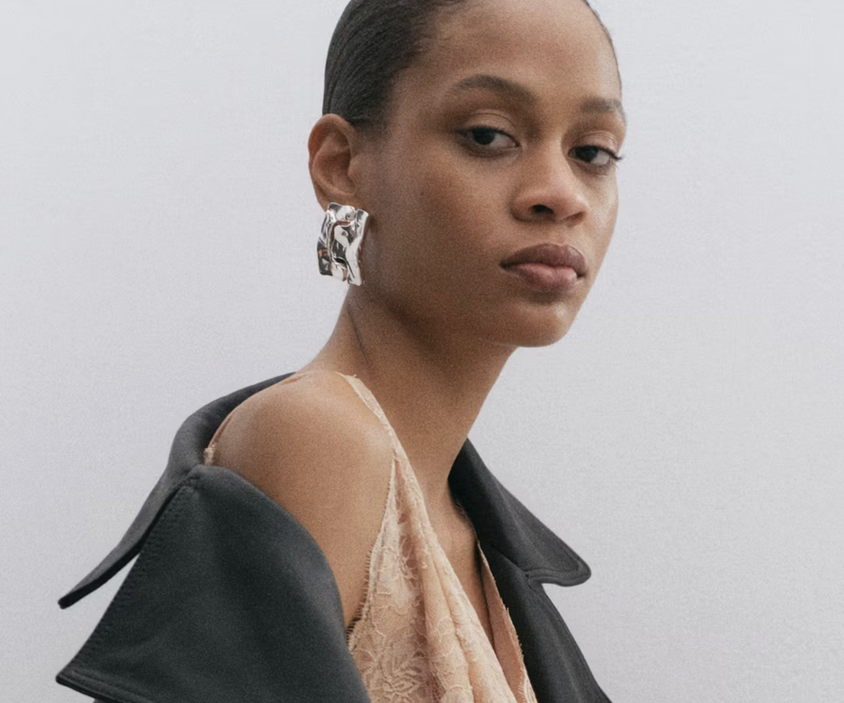 MANGO, Square Metallic Earrings