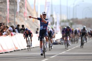 Tour of Oman: Louis Vervaeke takes stunningly narrow stage 2 breakaway victory