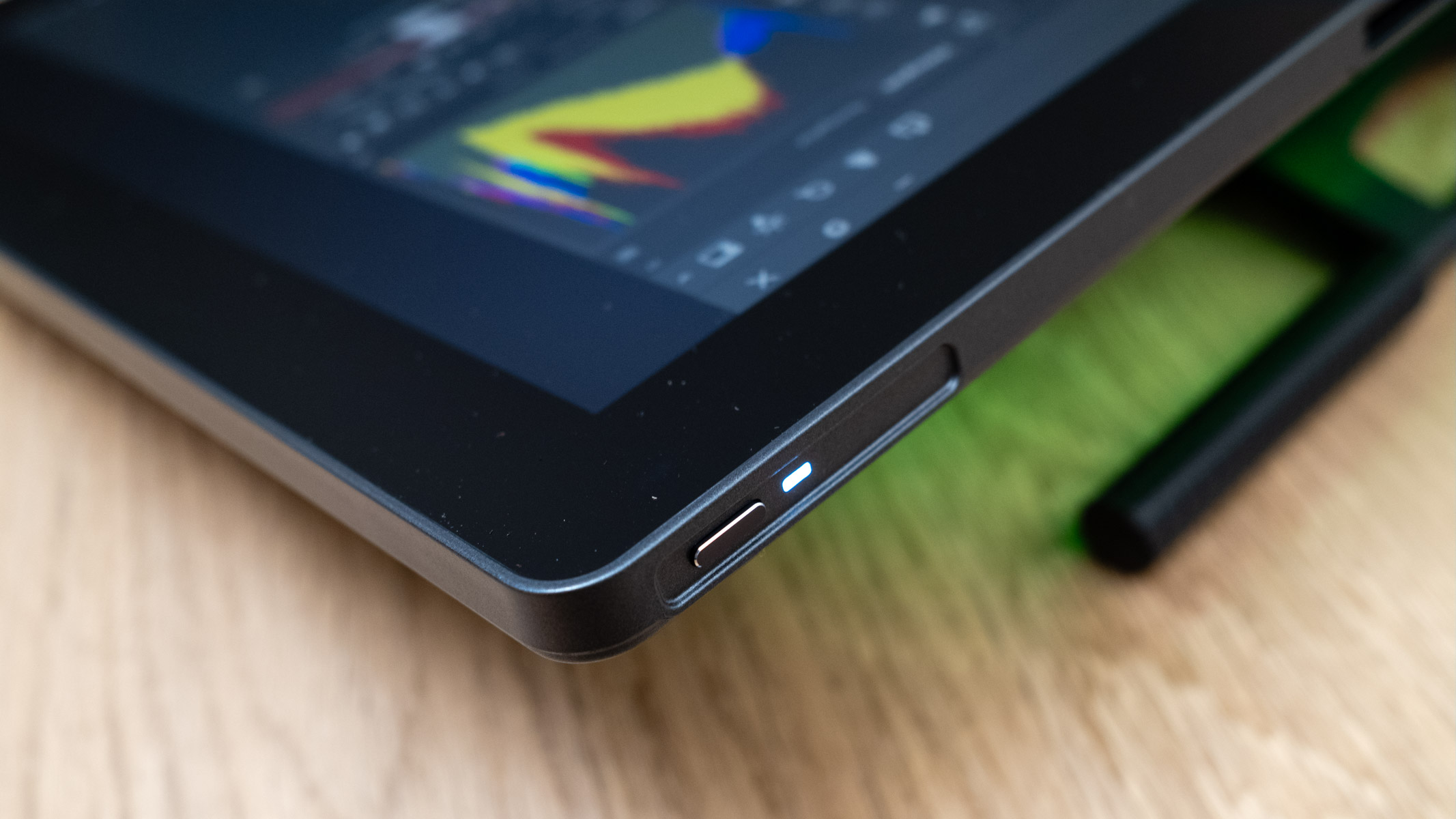 Huion Kamvas 22 Gen 3 power boton