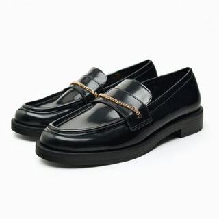 chain loafers
