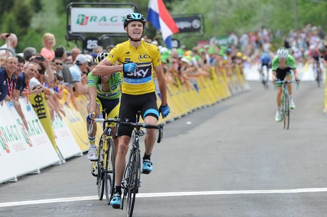 Chris Froome (Team Sky) wins on the Col du Beal