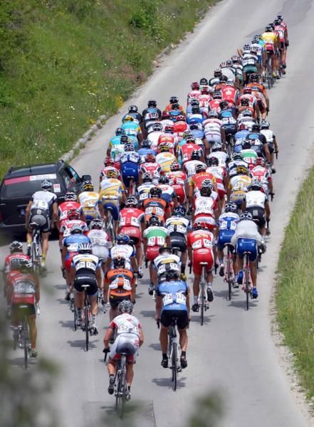 The peloton in Tour de Serbie on stage 3
