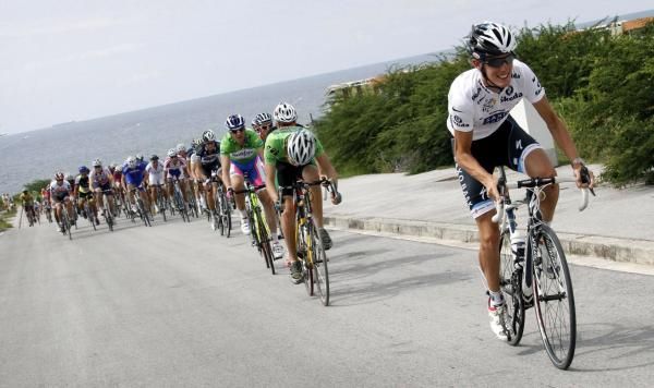 Andy Schleck goes on the attack