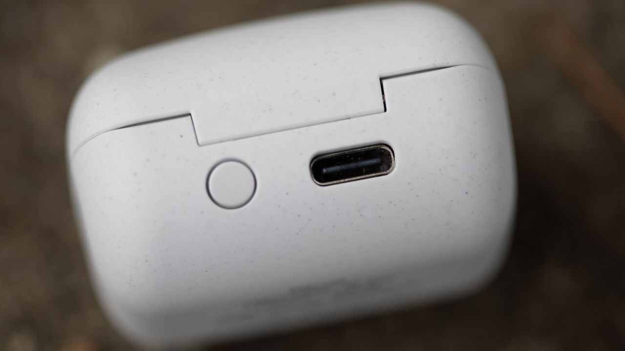 Sony Linkbuds USB-C charging