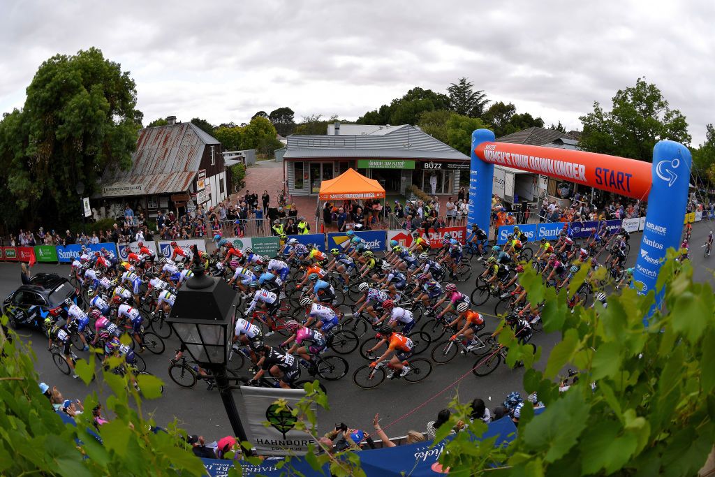 The riders roll out from the start in Handorf