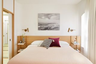 Minimalist master bedroom at Boerum Hill Townhouse