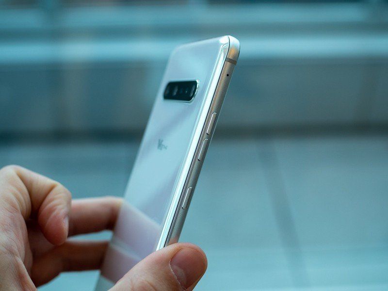 LG V60