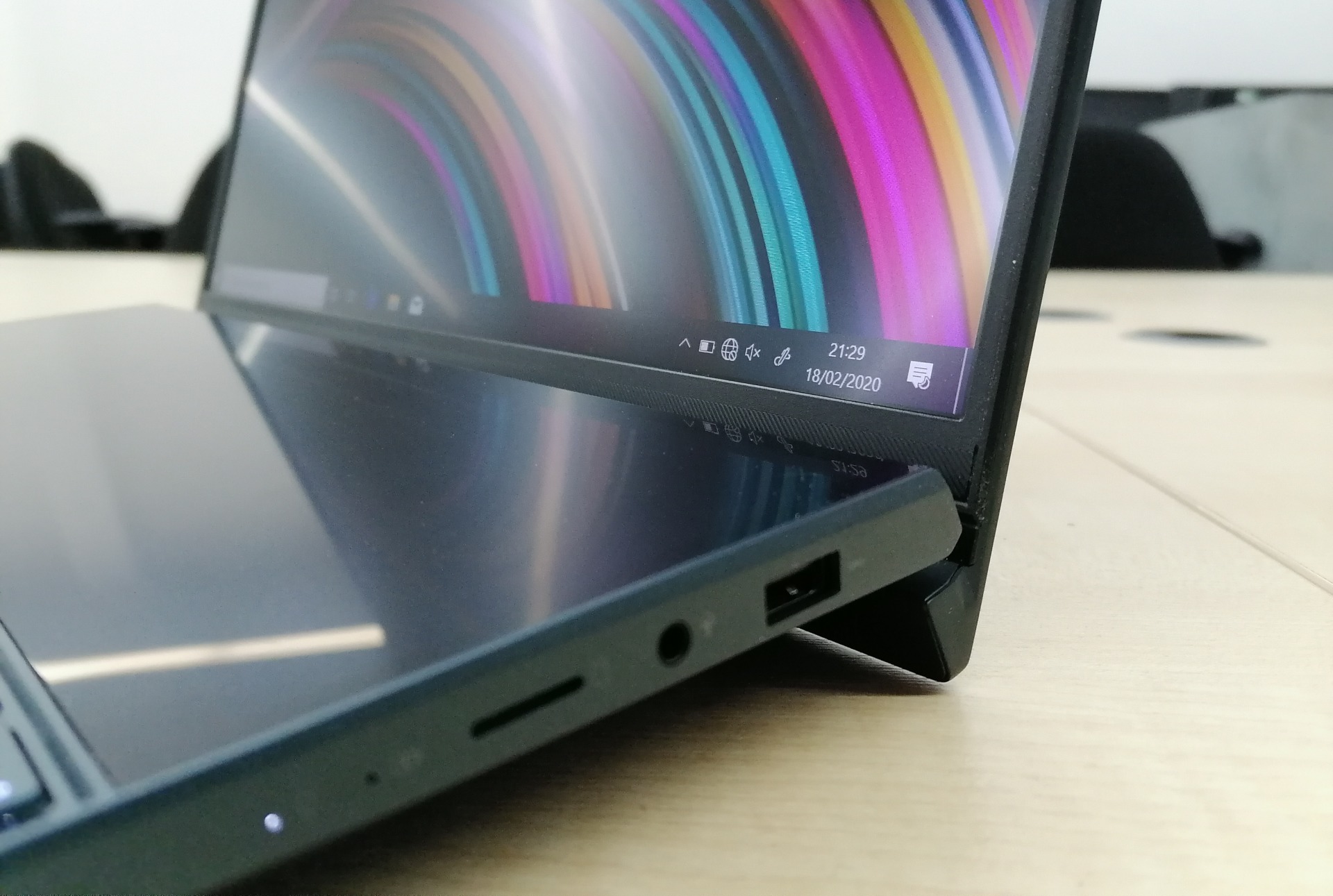 ASUS Zenbook Duo review - 6 things to know about the new ASUS laptop