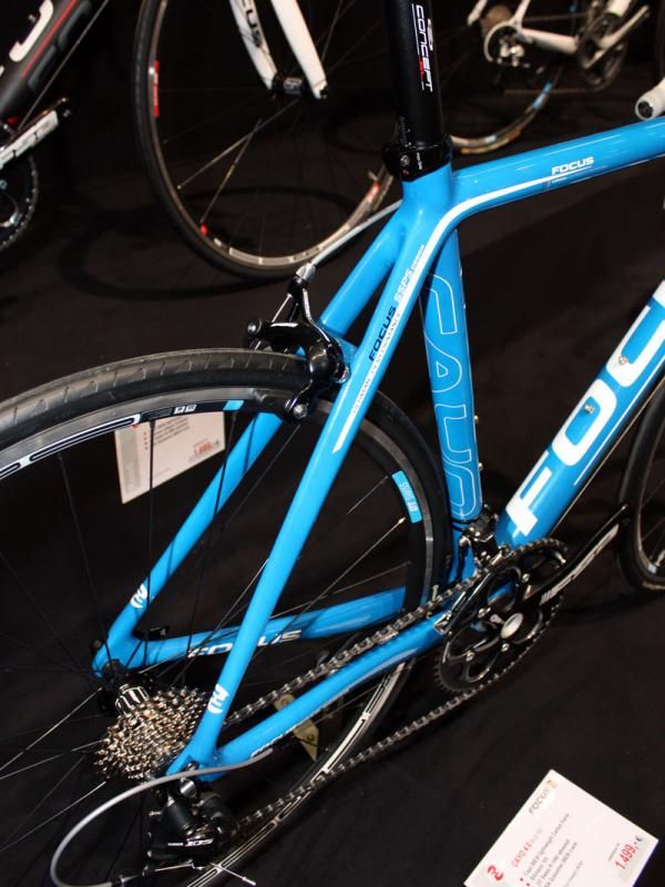 The rear end of the Cayo is chunkier than the top-end Izalco, thus making it very stiff but also harsher-riding.