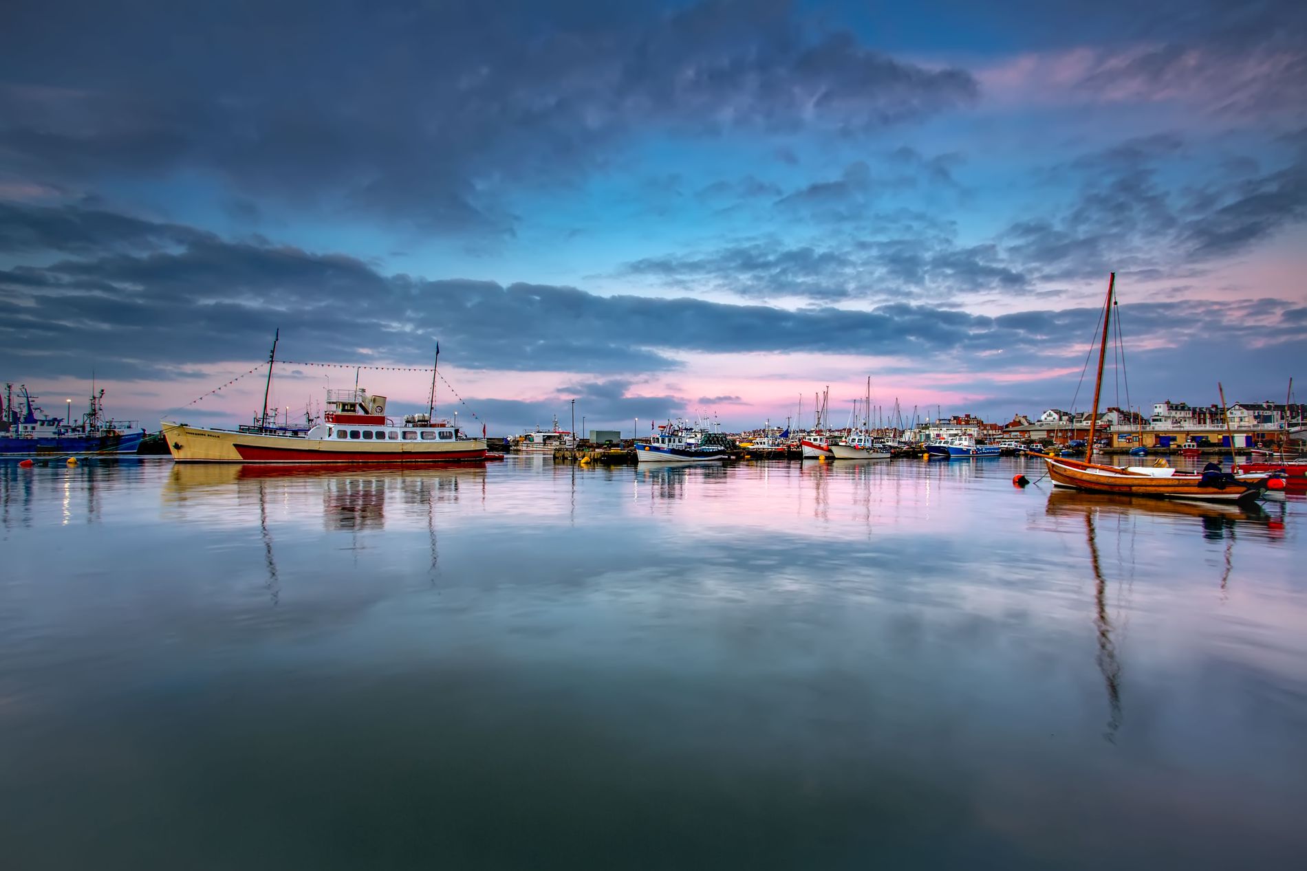 GuruShots - Travel Tales 2025