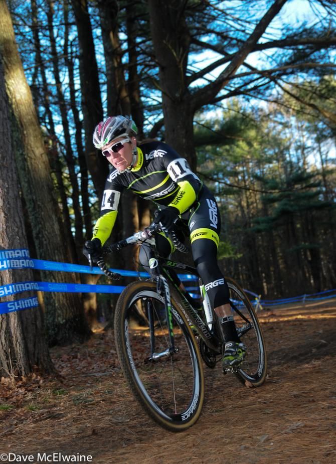 Jenny Ives (Verge Sport) racing in the top ten
