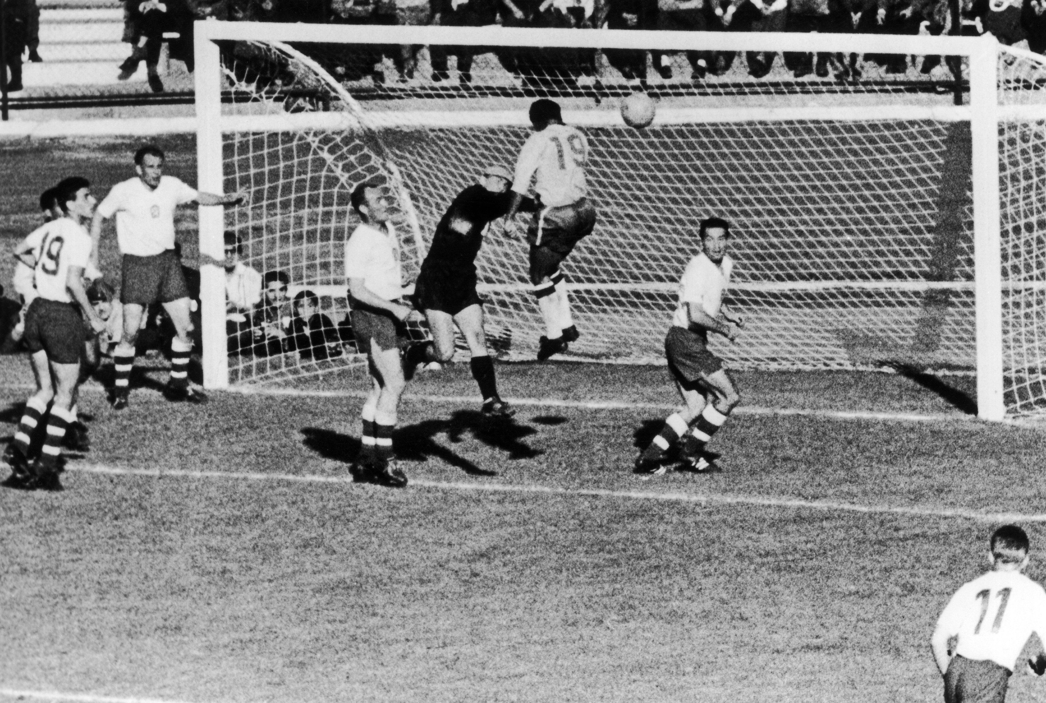 Zito scores for Brazil against Czechoslovakia in the 1962 World Cup final.