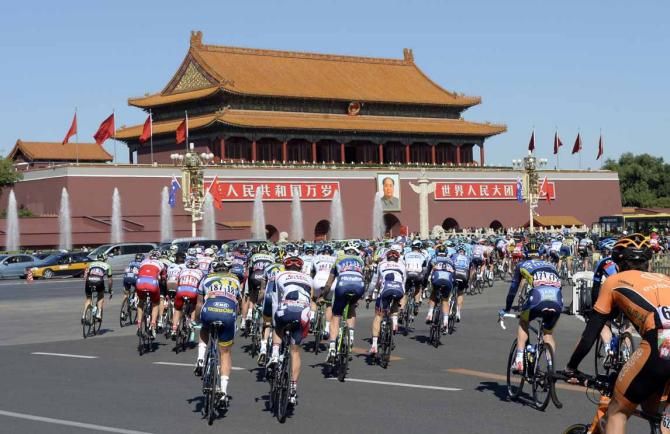 The Tour of Beijing passes Tiananmen Square.