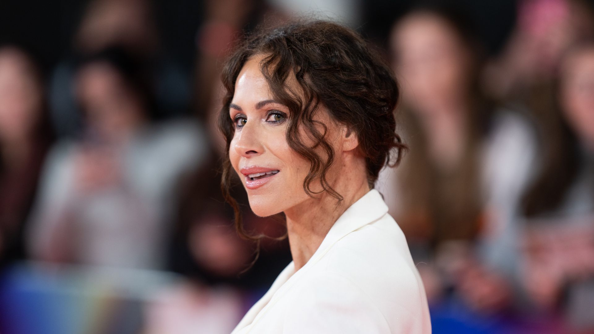 picture of minnie driver at movie premiere 