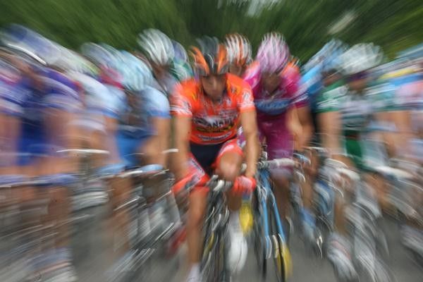 A Ceramica Panaria-Navigare rider in stage 9.