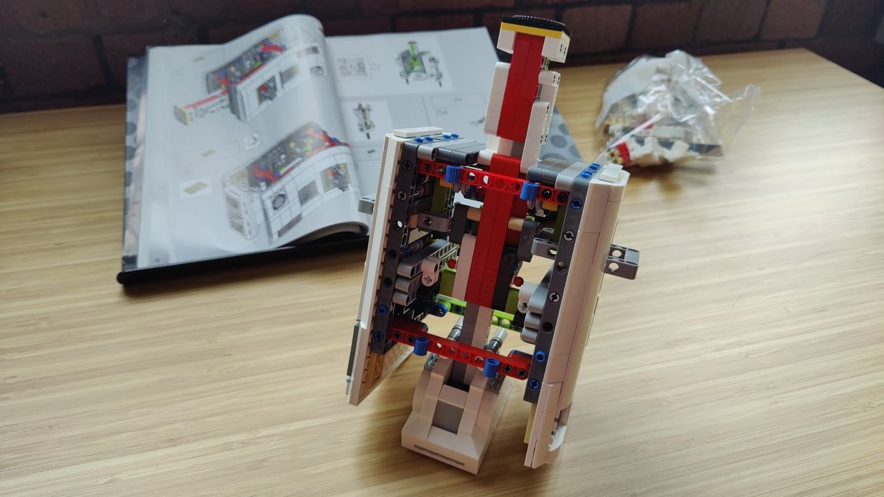 Lego Star Wars R2-D2 75308_Build in progress 3