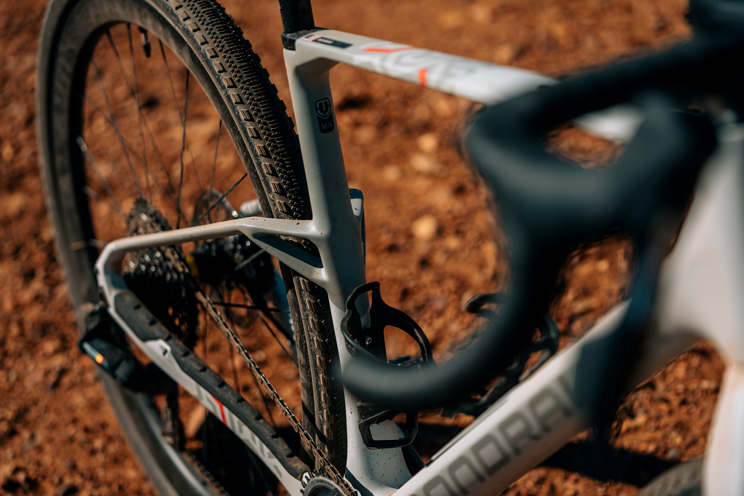 A shot of the Mondraker Arid's dropped seatstays