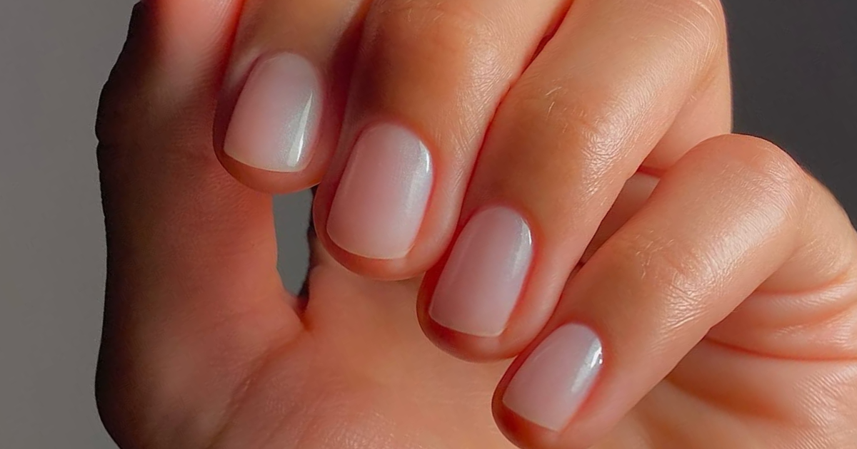 How to keep long nails clean