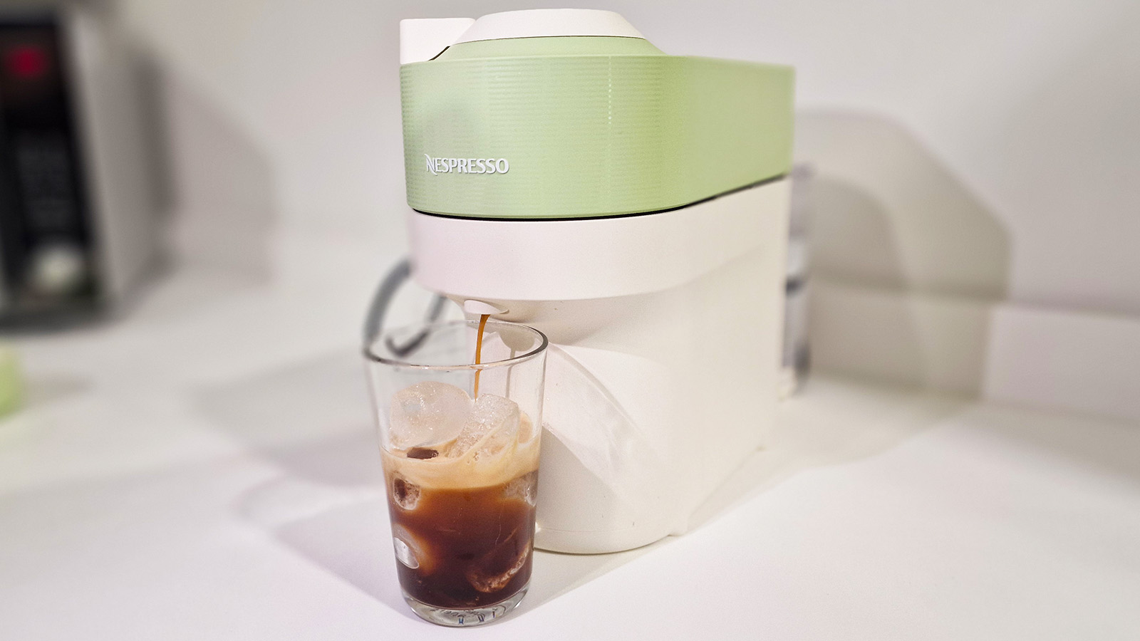 Nespresso Vertuo Pop in shade Pistachio 
