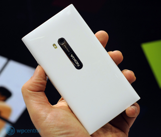 White Lumia 900
