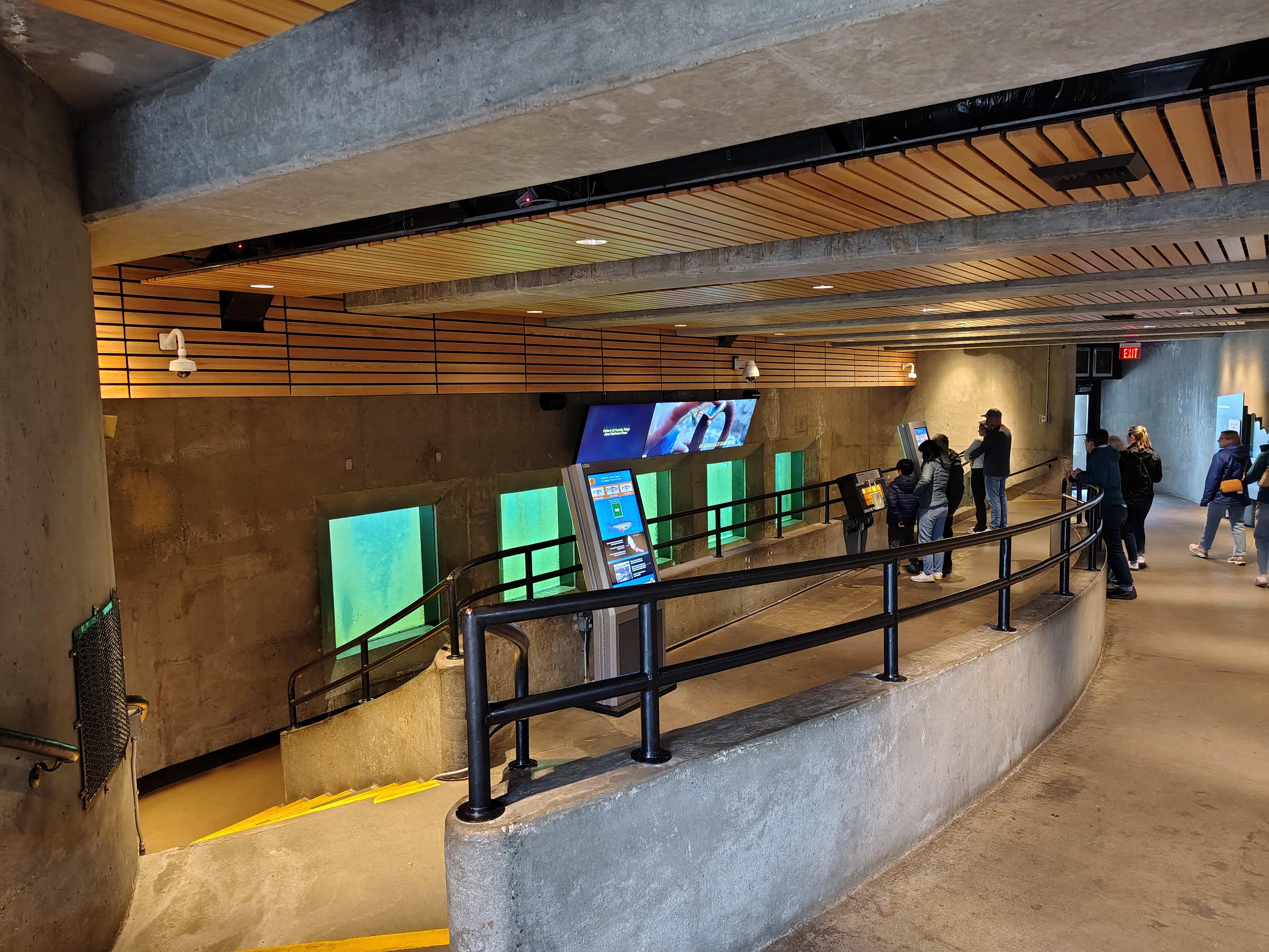 people in observation room