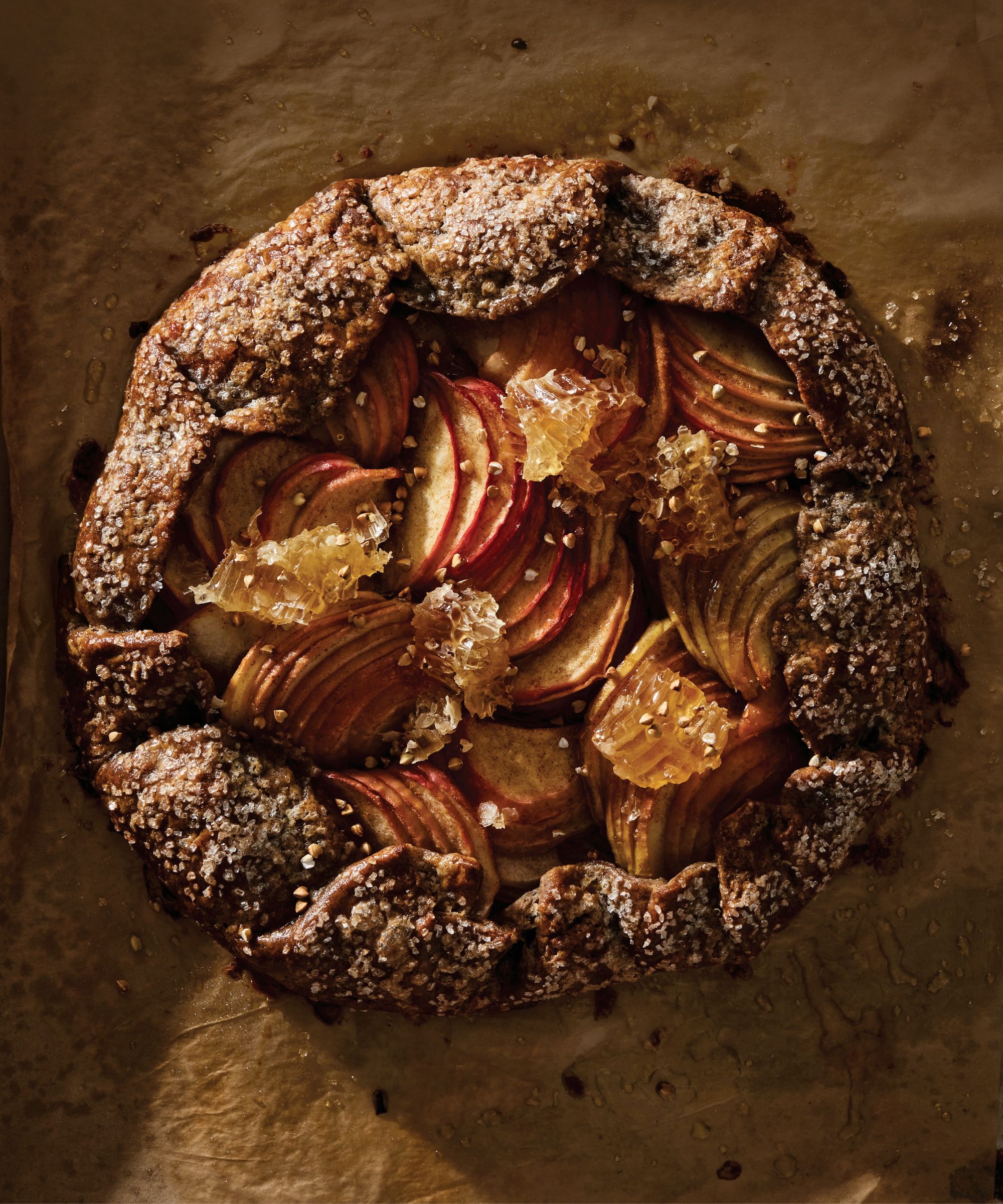 Apple galette with honeycomb