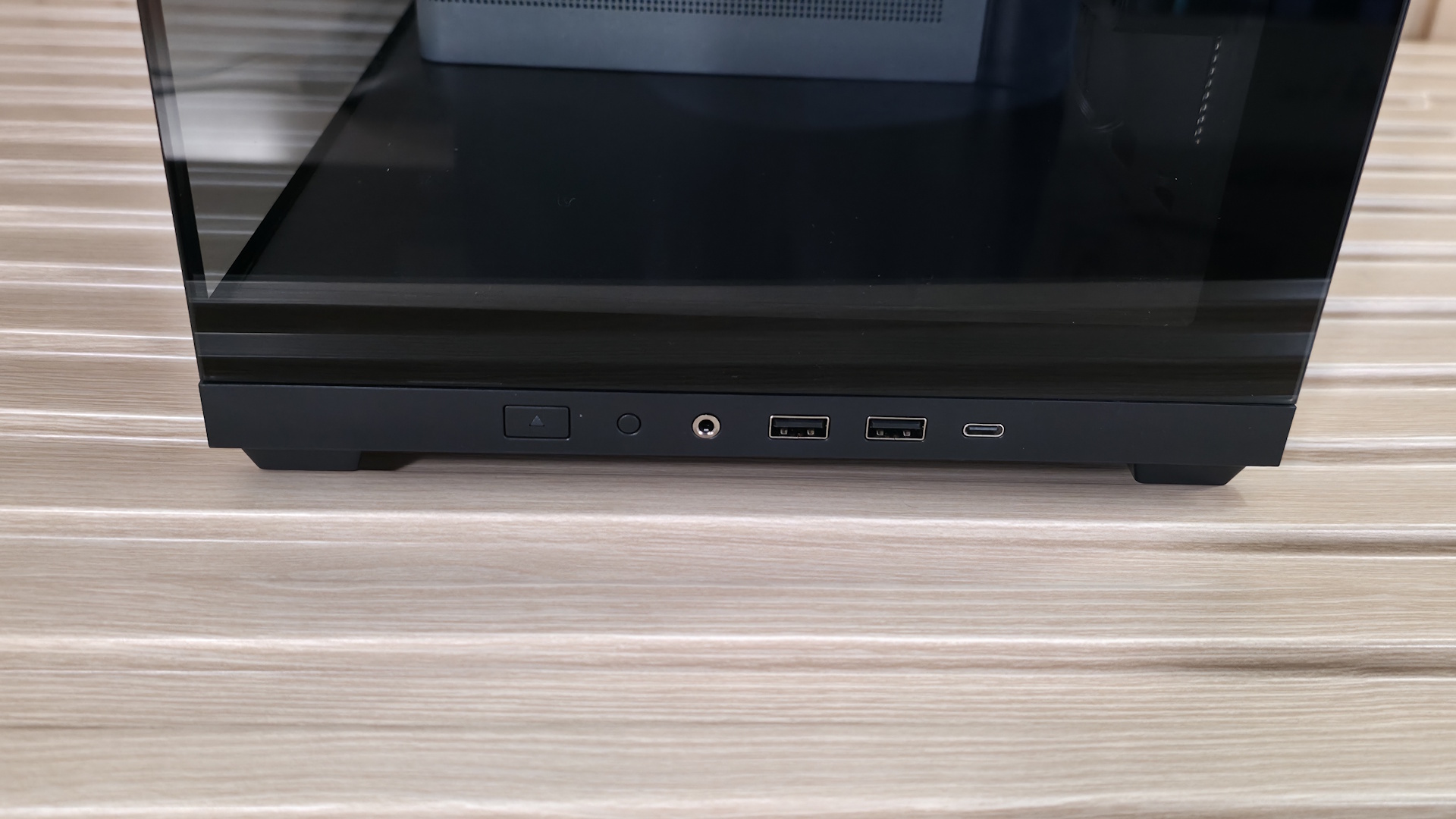 Montech TG3 - internal