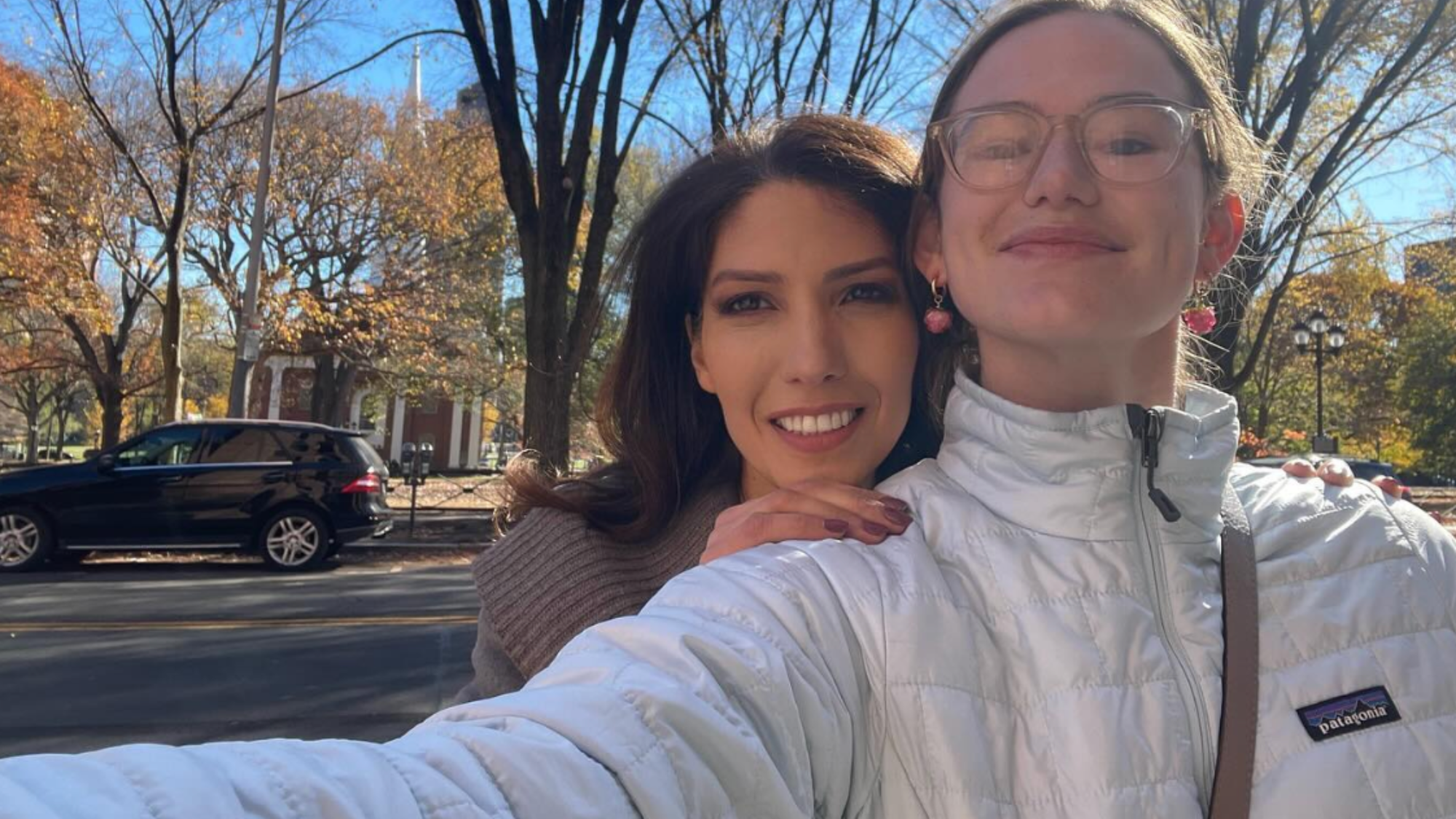 Jennifer Lopez' sister Lynda with Violet Affleck