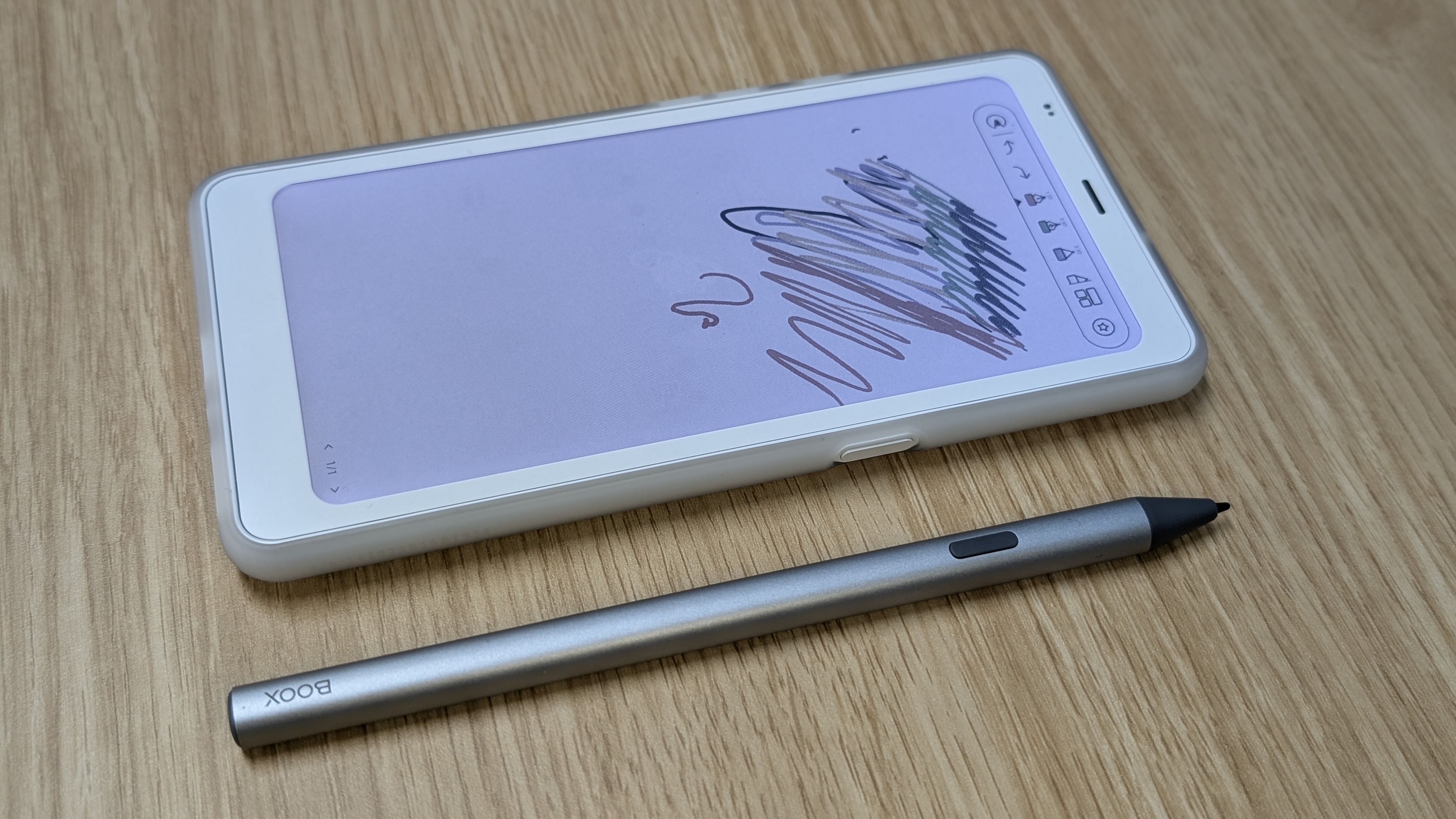 Boox Palma 2 Pro with stylus