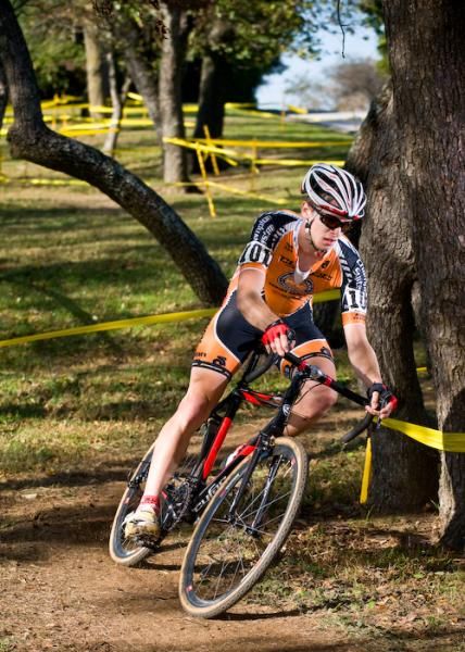 Valentin Scherz (Cyfac) slips to second place.
