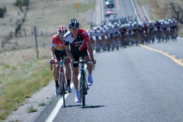 Adam Carr (Ekoi.com - Gaspesien) leads Paul Mach (Kenda 5 Hour Energy) as the men's break is about to be swallowed up.