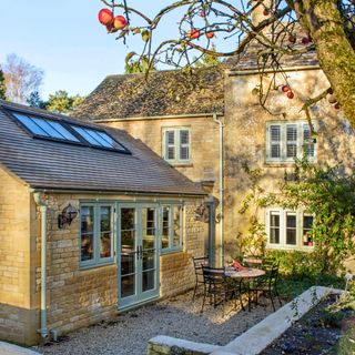 Single storey extension to charming stone cottage