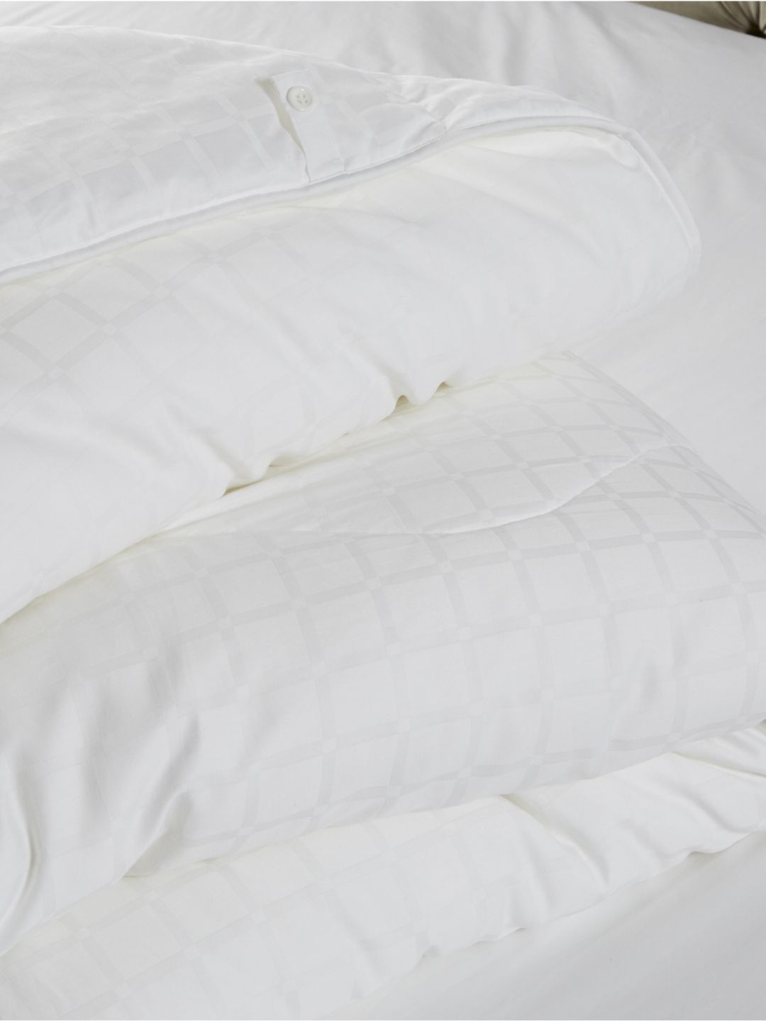 The White Company, 4.5 Tog Hypoallergenic Soft &amp;amp; Light Breathable Duvet