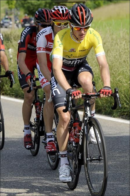 Race leader Mathias Frank (BMC) and his teammates