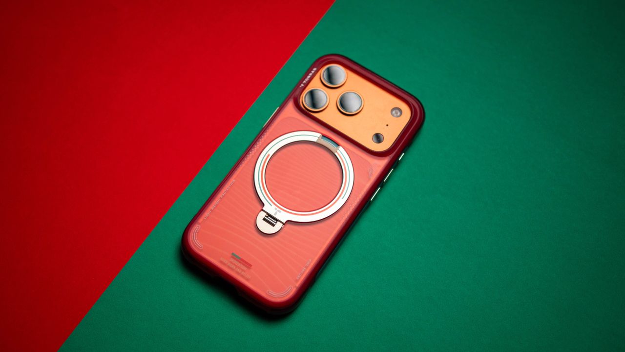 Torras Portugal football collab showing Ostand Q3 Air cases designed for the iPhone 17 Pro
